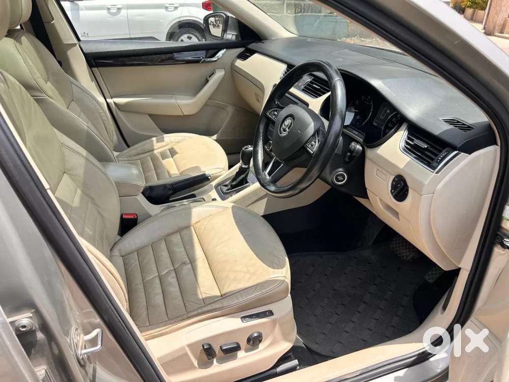 Skoda Octavia 1.8 Tsi Style Plus At, 2016, Petrol