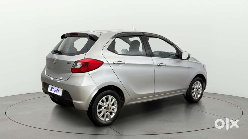 Tata Tiago 1.2 Revotron Xza, 2017, Petrol