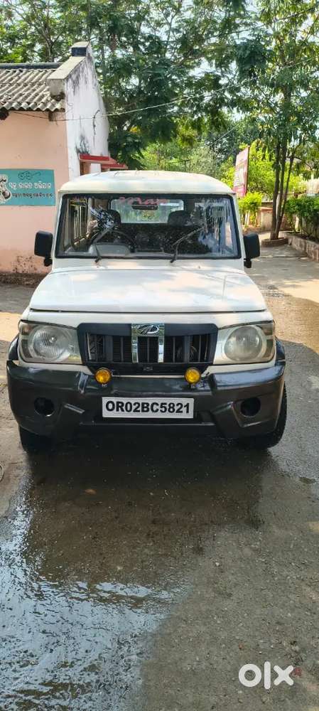 Mahindra Bolero Neo Plus 2010 Diesel 300000 Km Driven