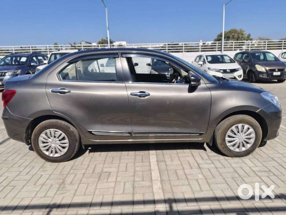 Maruti Suzuki Dzire 1.2 Vxi, 2023, Petrol
