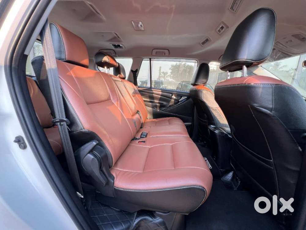 Toyota Innova Crysta 2.4 G Mt, 2022, Diesel