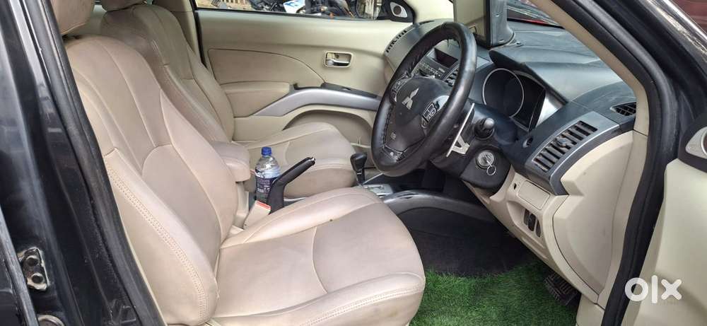 Mitsubishi Outlander Petrol 2009