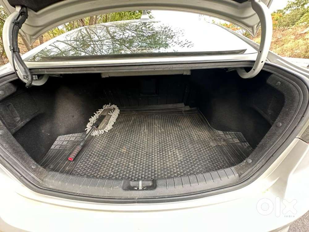 Hyundai Petrol Manual 2018