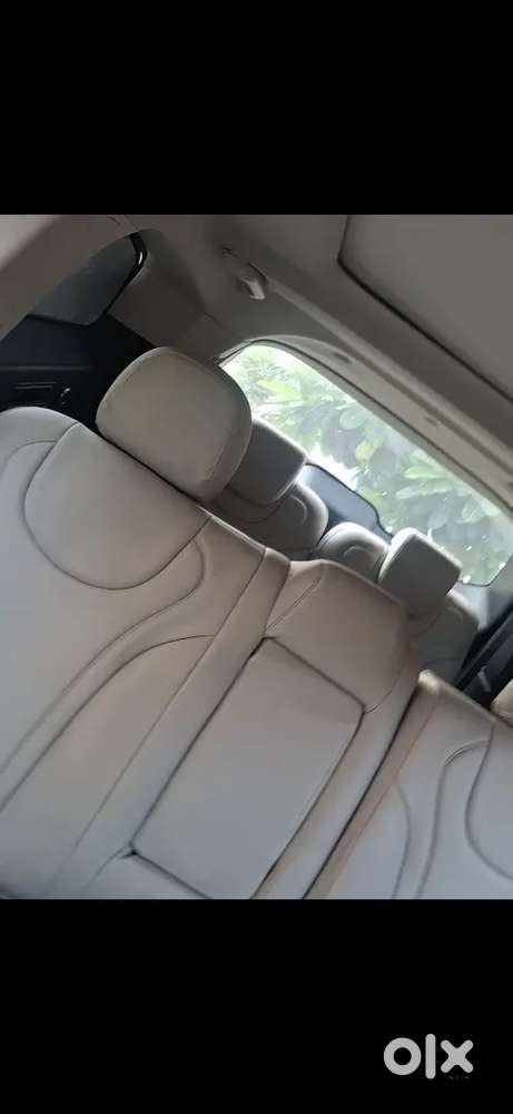 Mahindra Xuv700 Ax7 Diesel 2023 Manual Showroom Condition