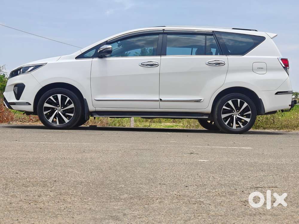 Toyota Innova Crysta 2.4 Z 7 Str, 2022, Diesel