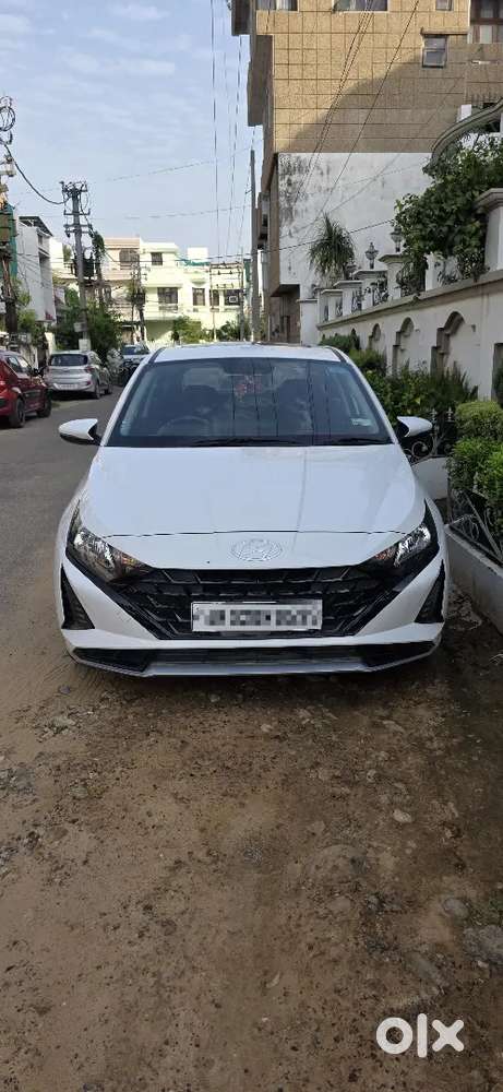 Hyundai I20 2025 Petrol 4400 Km Driven