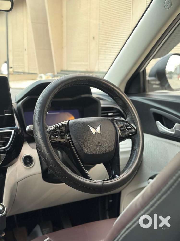 Mahindra Xuv 3xo Ax5 Ds Mt, 2025, Diesel