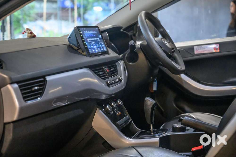 Tata Nexon 1.2 Revotron Xma Amt (s), 2023, Petrol