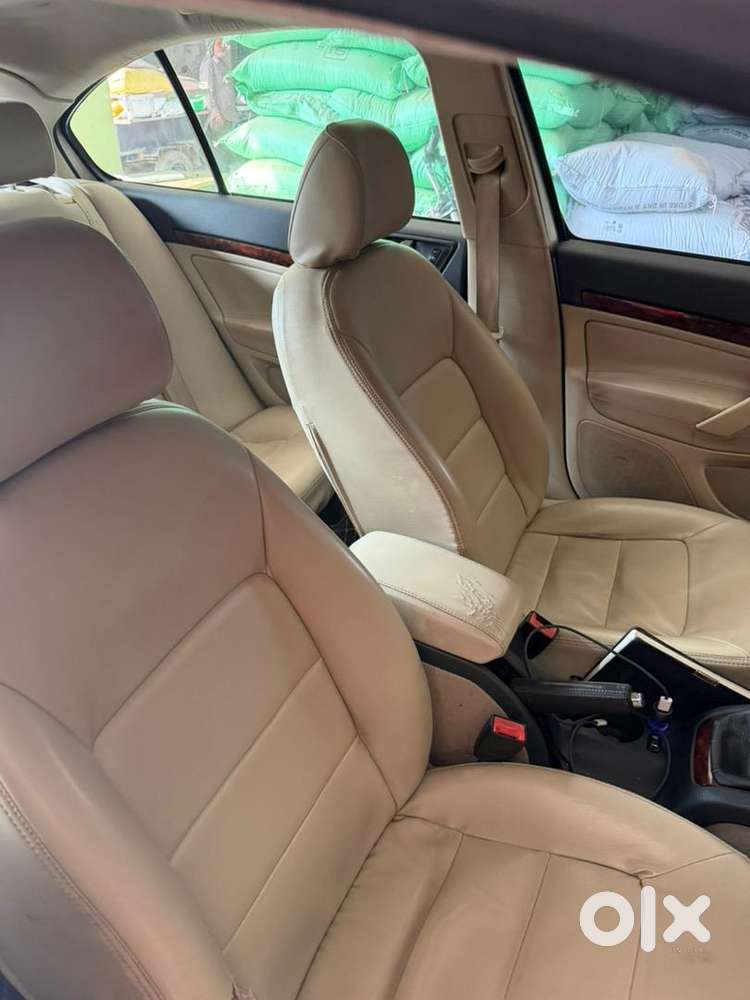 Skoda Laura 2012 Diesel 74830 Km Driven