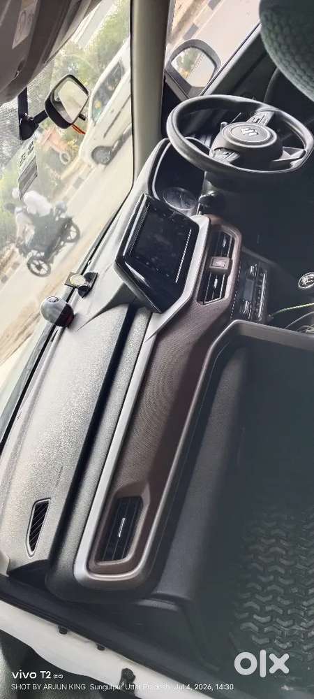 Maruti Suzuki Brezza 2023 Top Model Sunroof