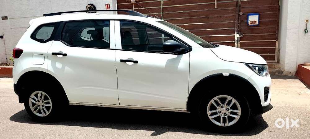 Renault Triber Rxl, 2022, Petrol