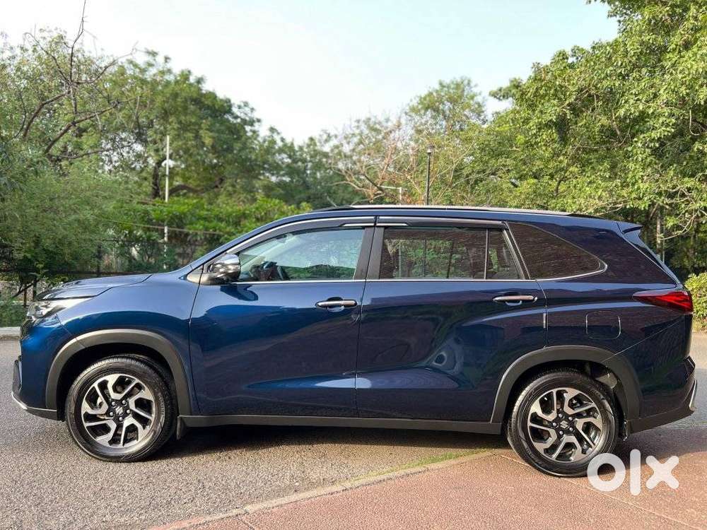 Maruti Suzuki Invicto Alpha Plus 7str, 2025, Cng & Hybrids