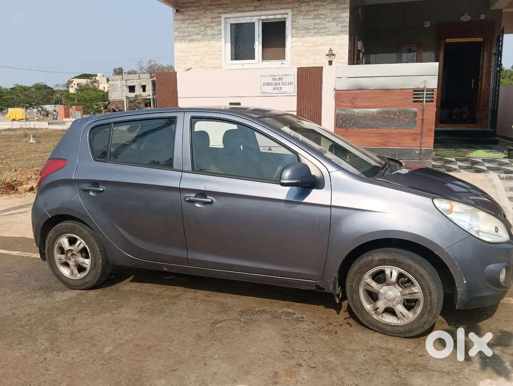 Hyundai I20 2011 Diesel 100150 Km Driven