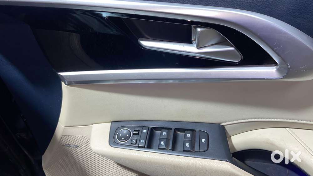 Kia Carens 1.4 Luxury Plus Dct 7 Str, 2022, Petrol