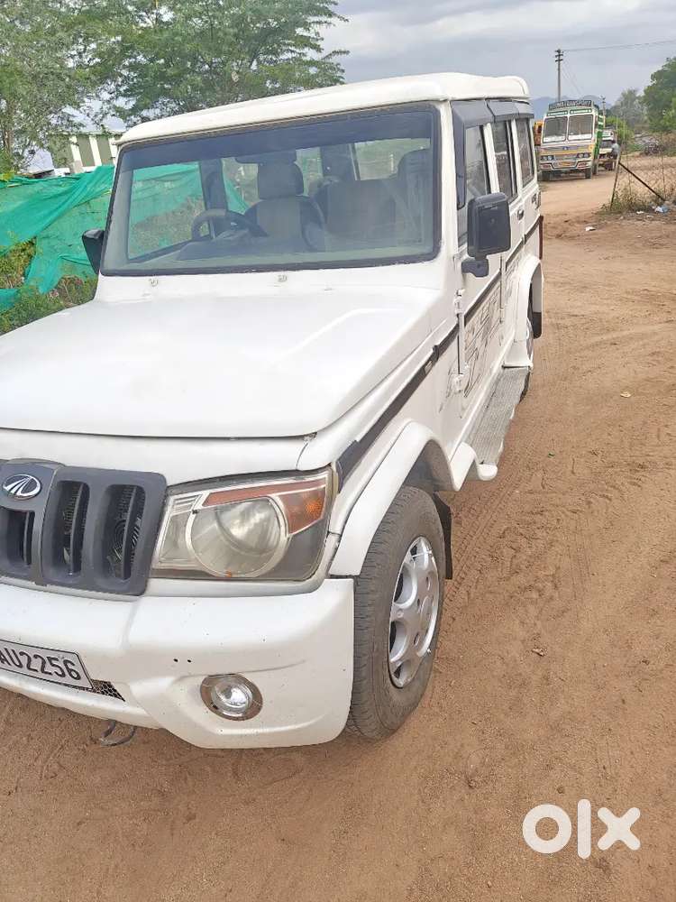 Mahindra Bolero 2013 Diesel 92000 Km Driven Single Owner White Colour