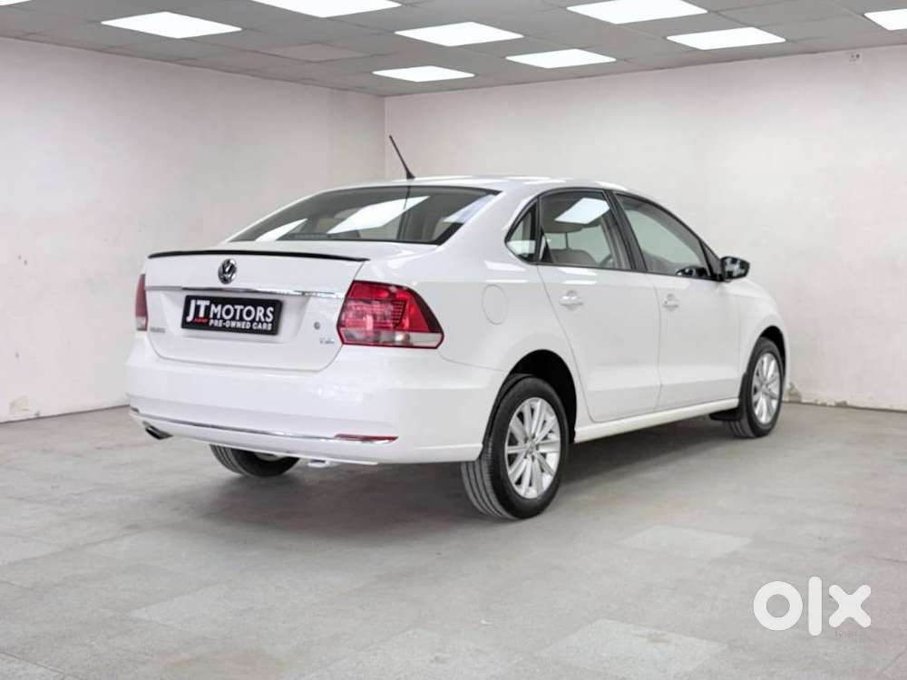 Volkswagen Vento 1.2 Tsi Comfortline At, 2016, Petrol