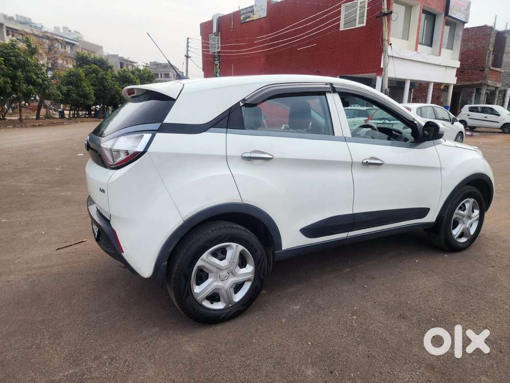Tata Nexon Amt 1.5 Revotorq Xma, 2019, Petrol