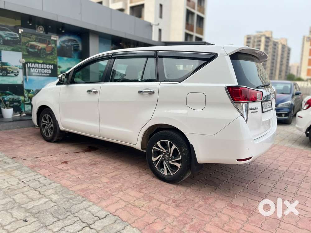 Toyota Innova Crysta 2.4 G Mt, 2021, Diesel