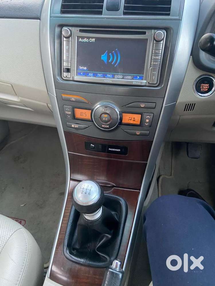 Toyota Car 2012 Petrol
