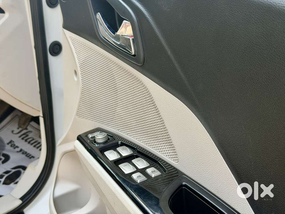 Mahindra Xuv300 W8 Option, 2024, Diesel