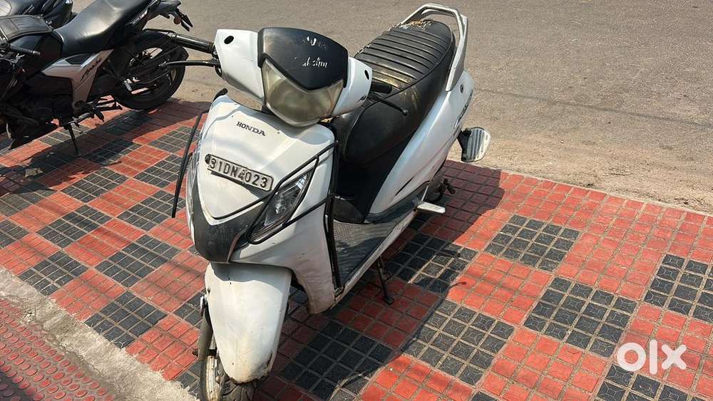 Buy & Sell Second Hand Scooty in Cheepurupalli, Used Scooters in