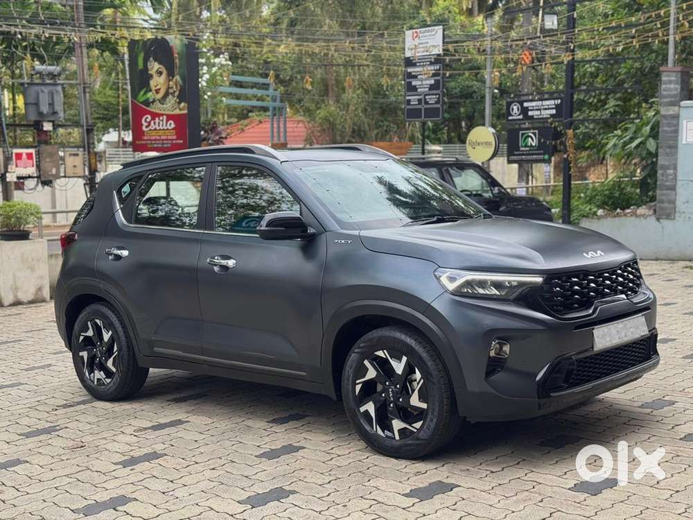 Kia Sonet X Line  Matt Graphite   2 Years Show Room Warranty Left