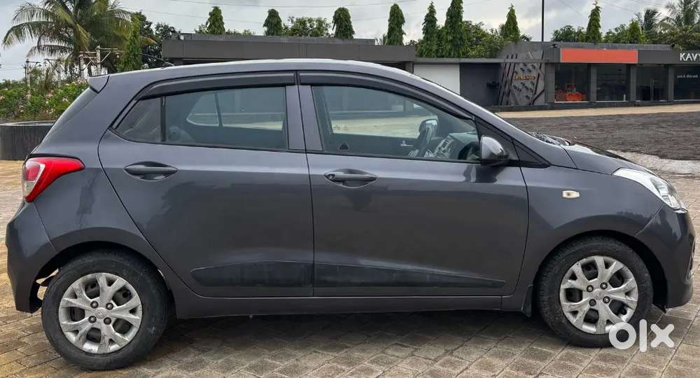 Hyundai Grand I10 2015 Diesel Well Maintained