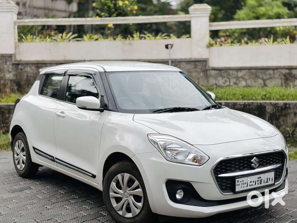 Maruti Suzuki Swift Vxi Optional, 2023, Petrol