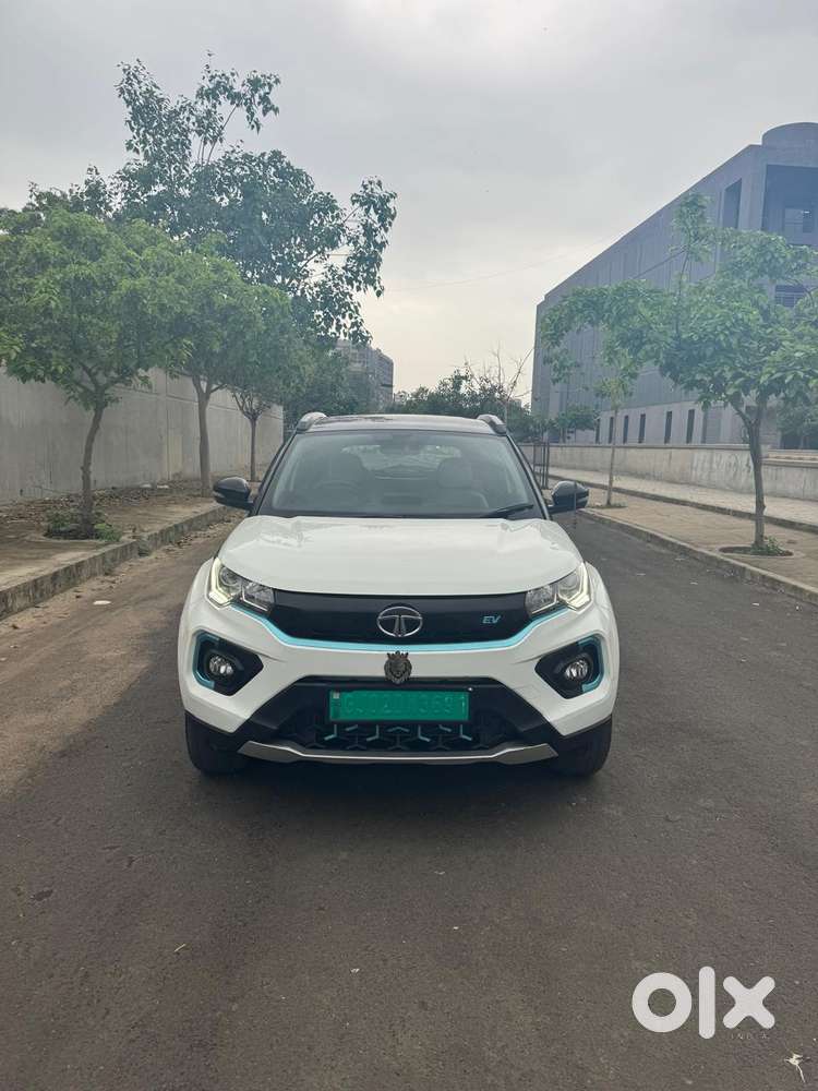 Tata Nexon Ev Xz Plus, 2022, Cng & Hybrids