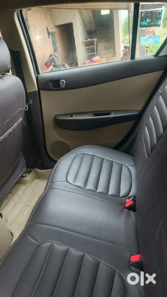 Hyundai I20 Sportz 2010 Car