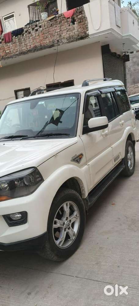 Mahindra Scorpio 2015 Diesel 90000 Km Driven