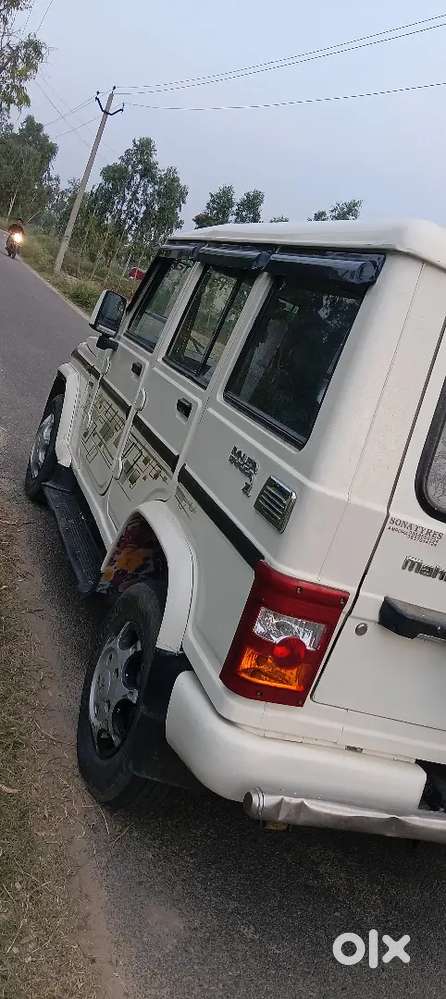 Mahindra Bolero 2016 Diesel 87460 Km Driven