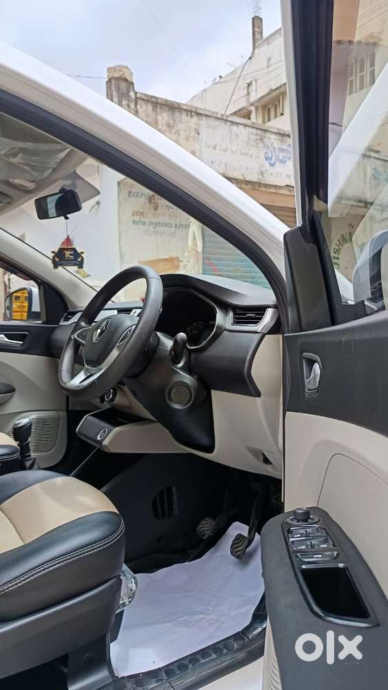 Renault Triber Rxz, 2020, Petrol