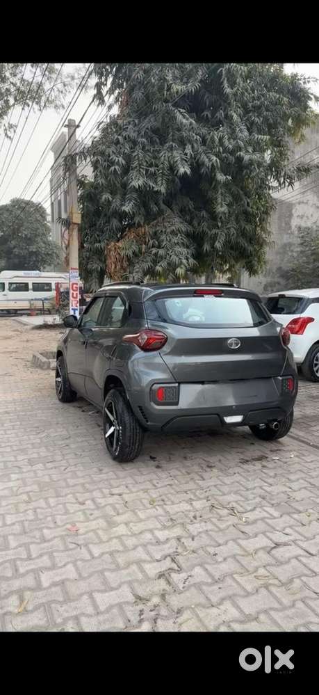 Tata Punch Petrol 2024