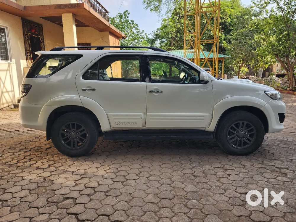 Toyota Fortuner Diesel At 2013