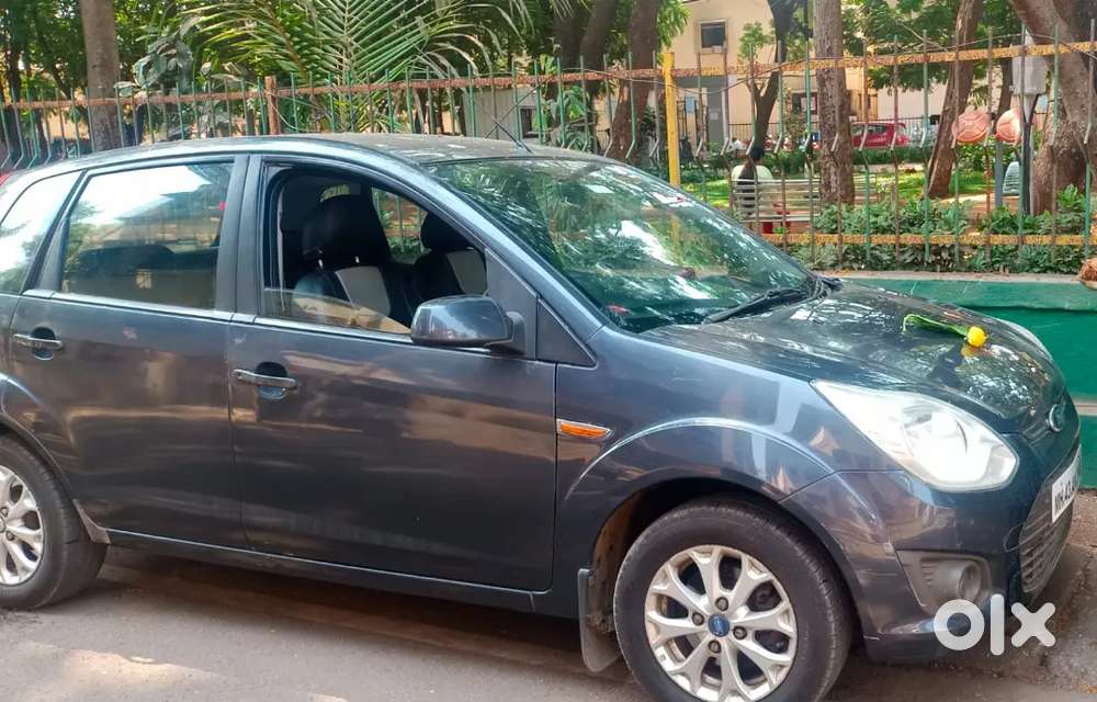 Ford Figo Petrol Zxi 2013
