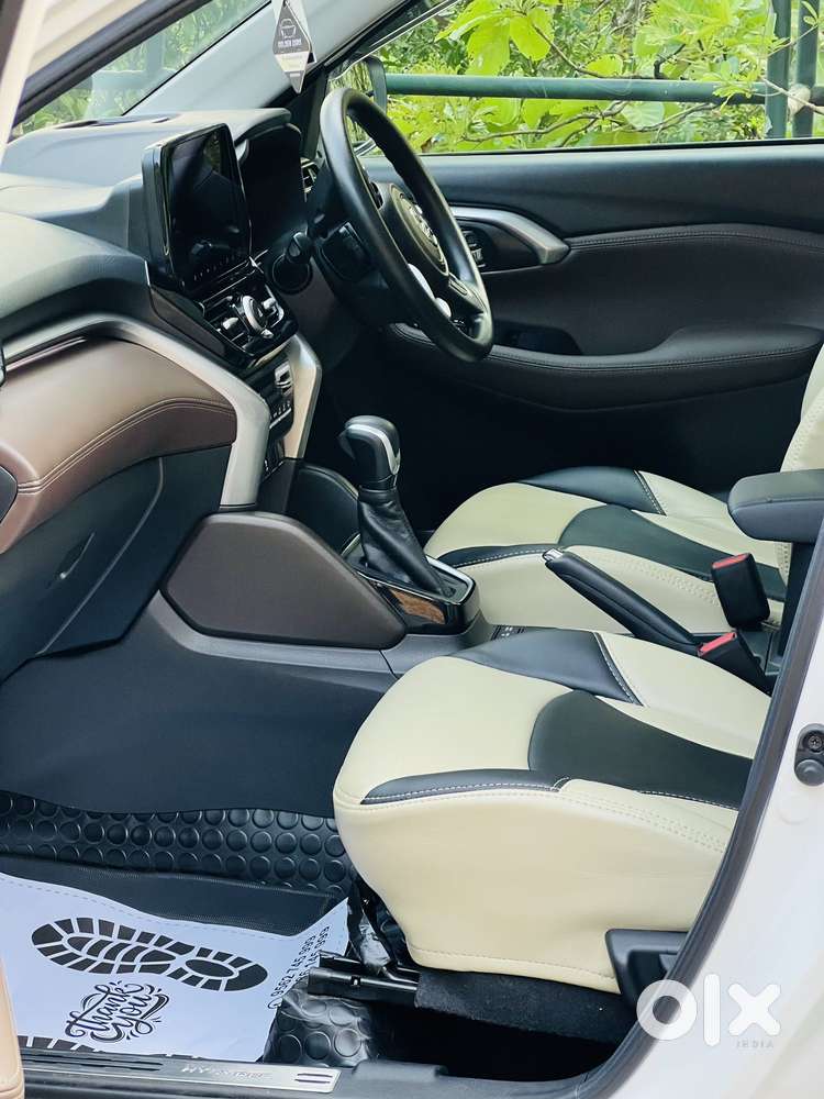 Toyota Urban Cruiser Hyryder 1.5 G Hybrid, 2024, Petrol