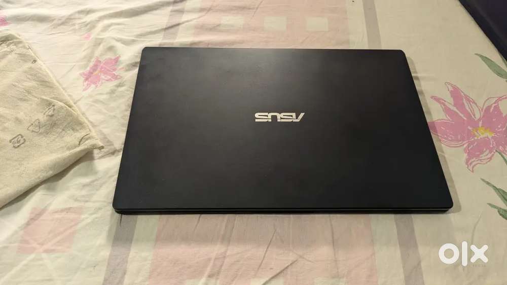 Asus EK410KA E-Book Laptop