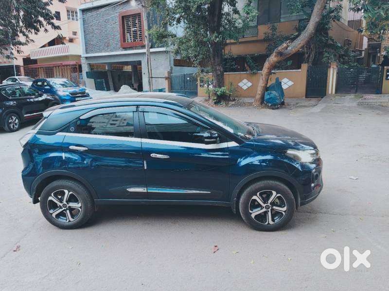 Tata Nexon 1.5 Revotorq Xza Plus S Amt, 2023, Petrol