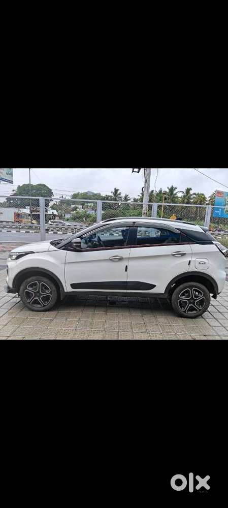 Tata Nexon 1.2 Revotron Xm (s), 2023, Petrol