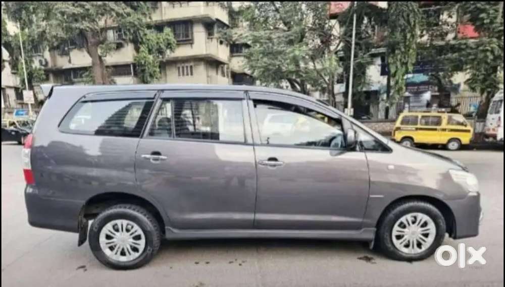 Toyota Innova 2015 Diesel Well Maintained