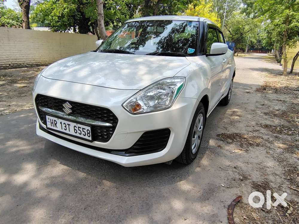 Maruti Suzuki Swift Vxi + Manual, 2022, Petrol