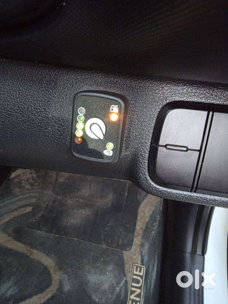 Hyundai Venue 1.2 S (o), 2021, Cng & Hybrids