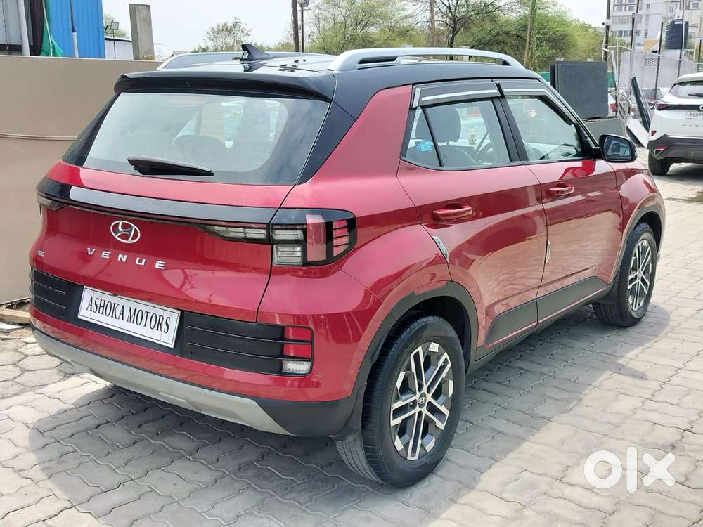 Hyundai Venue Sx Dual Tone Diesel, 2023, Diesel