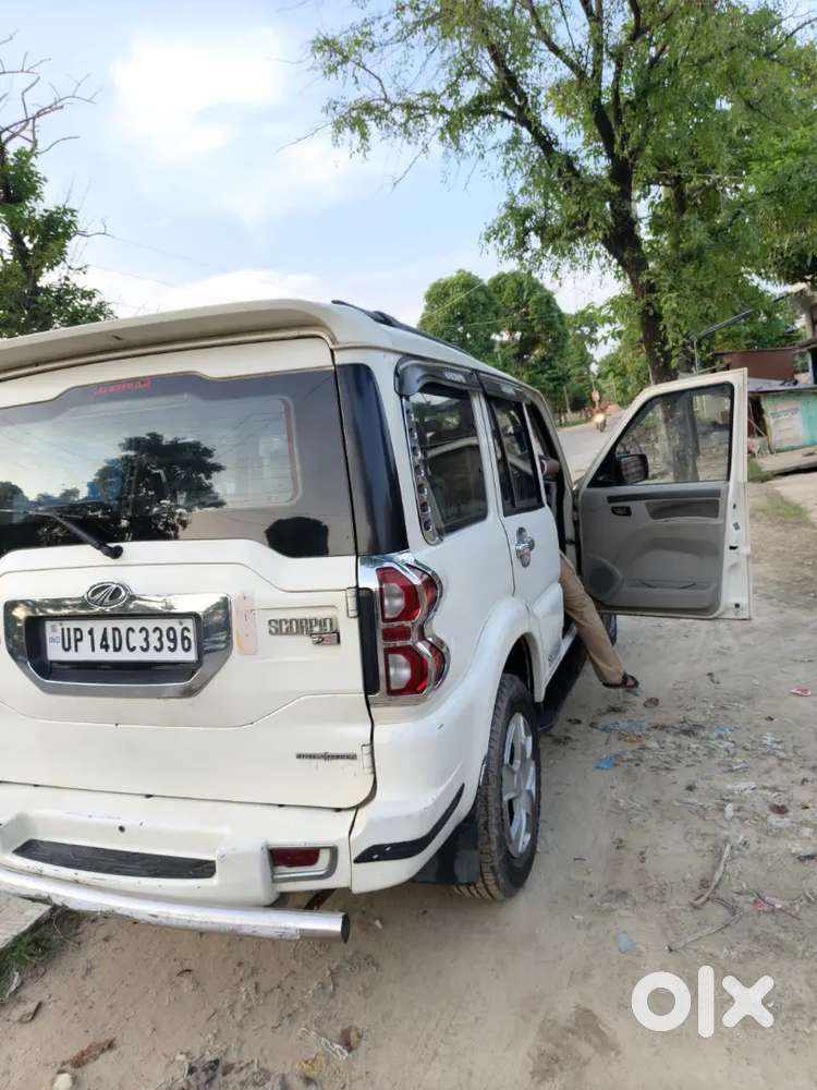 Mahindra Scorpio S6 Plus 2017