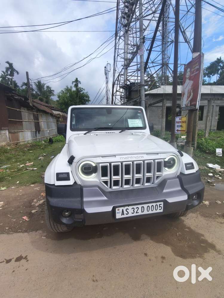 Mahindra Thar Roxx Petrol 2025