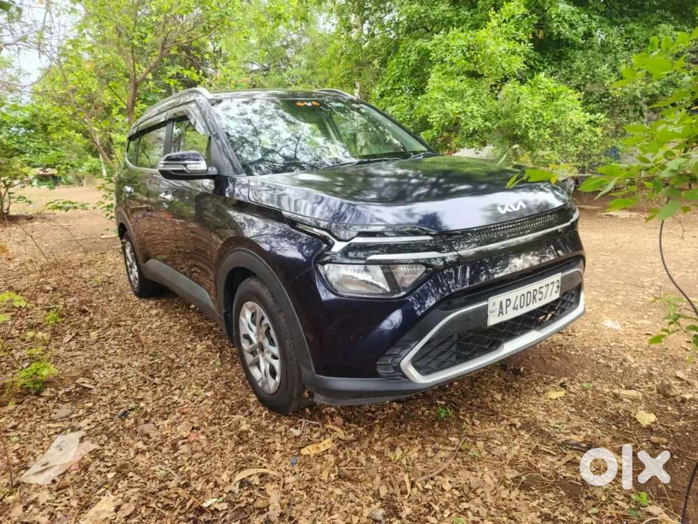 2024 Kia Carens Premium - Mint Condition