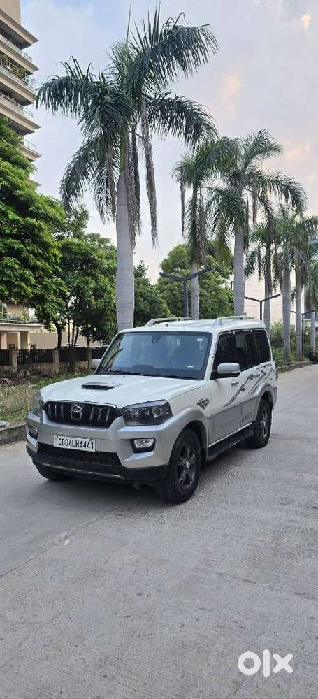 Mahindra Scorpio S10, 2016, Diesel