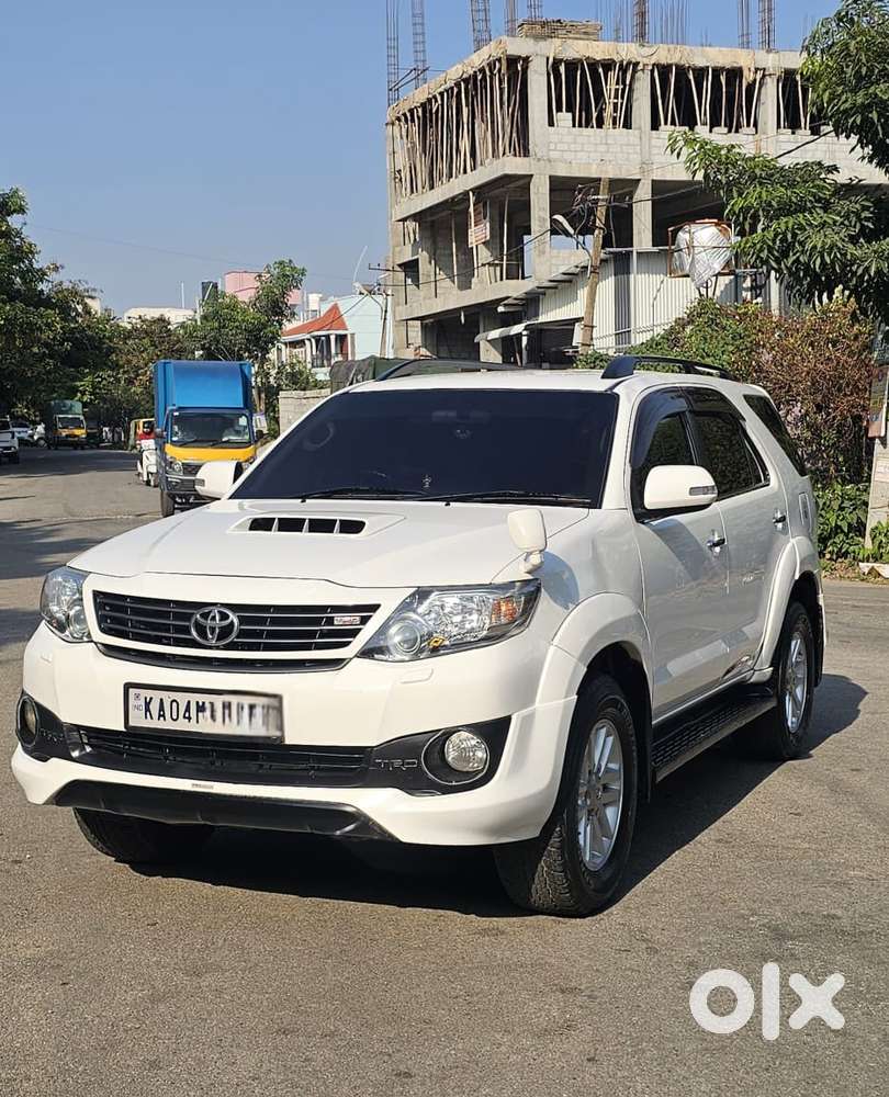 Toyota Fortuner 3.0 4x4 Manual, 2015, Diesel