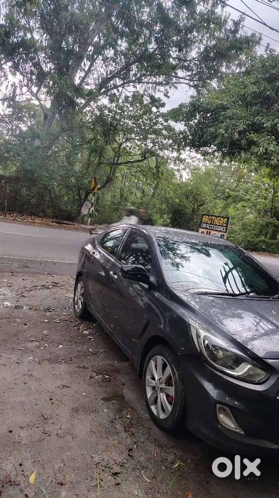 Hyundai New Verna 2012 Diesel 130000 Km Driven